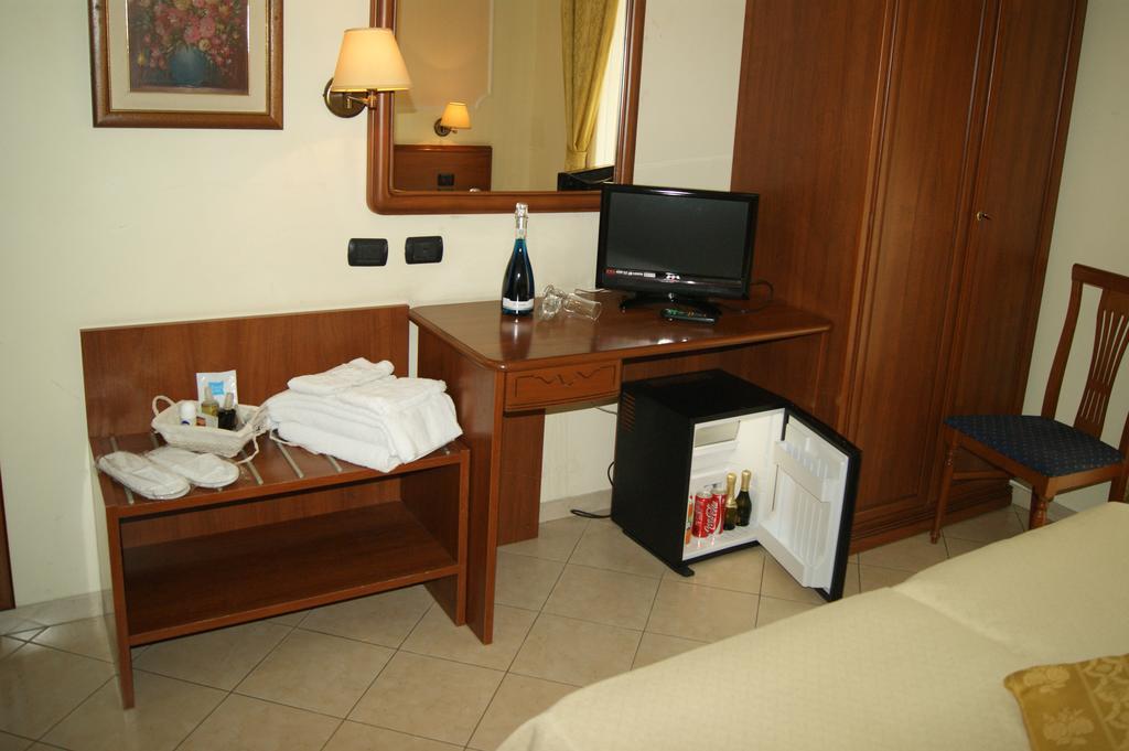 Hotel Elio Marigliano Exterior foto